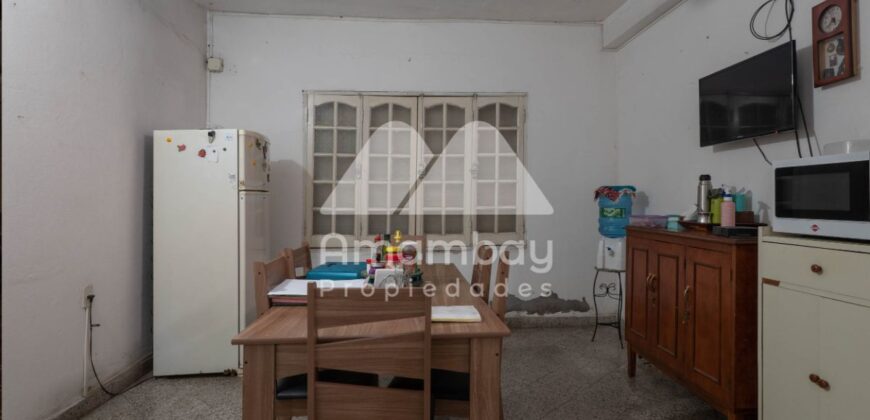 0452 CASA EN BARRIO OBRERO, ZONA AVDA. 21 PROYECTADAS