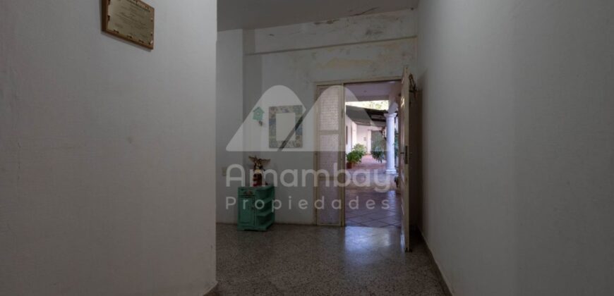0452 CASA EN BARRIO OBRERO, ZONA AVDA. 21 PROYECTADAS