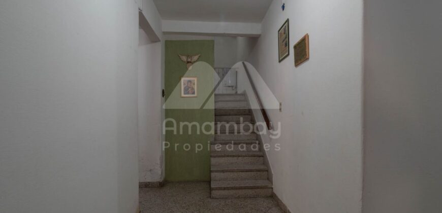 0452 CASA EN BARRIO OBRERO, ZONA AVDA. 21 PROYECTADAS