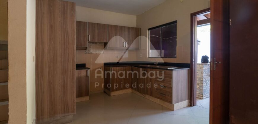 0453 DÚPLEX EN BARRIO ITA ENRAMADA, ZONA AVDA. PERÓN