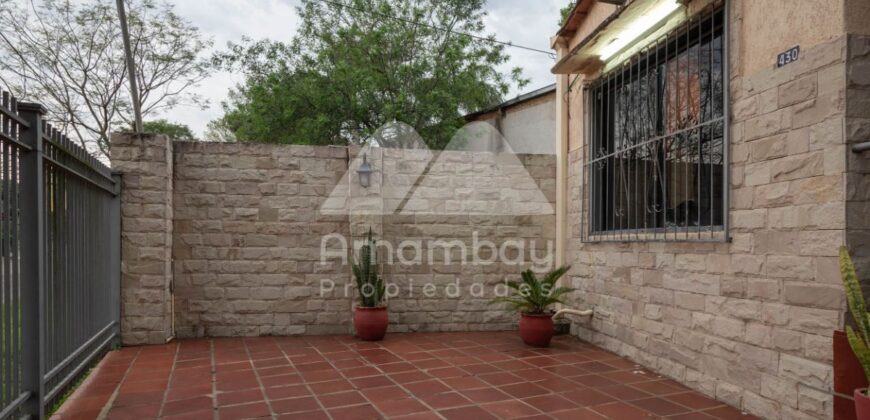 0448 CASA EN LAMBARÉ, BARRIO SANTA ROSA