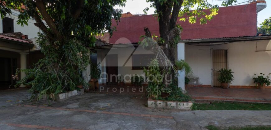 0452 CASA EN BARRIO OBRERO, ZONA AVDA. 21 PROYECTADAS