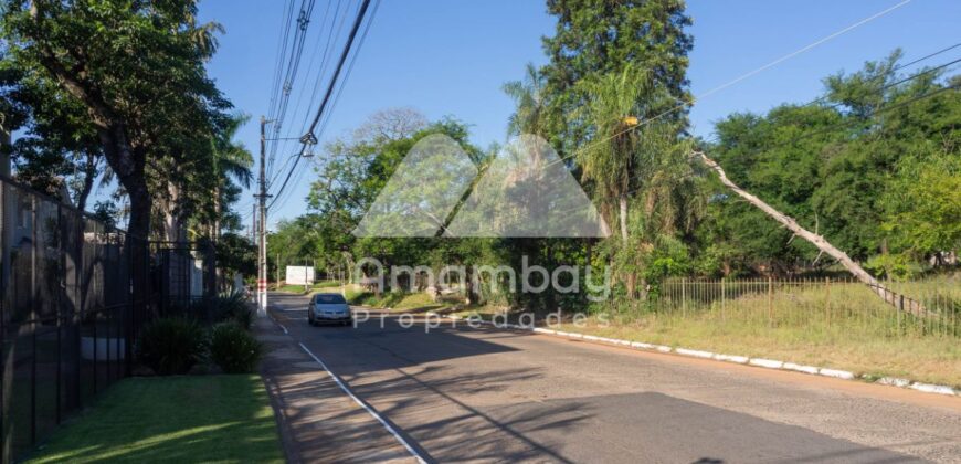 0457 TERRENO EN LAMBARÉ, BARRIO PARQUES DEL YACHT