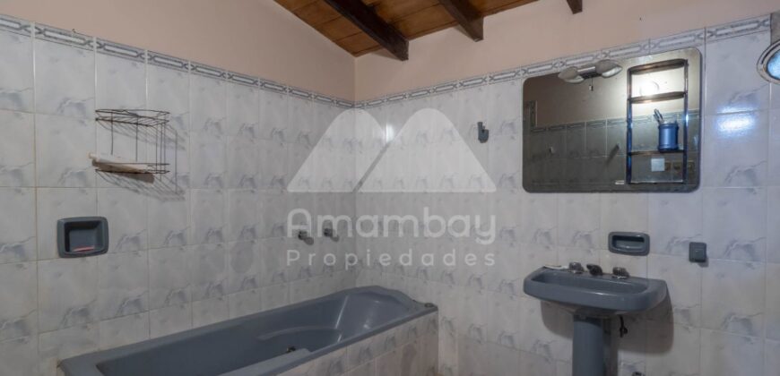 0459 CASA EN LAMBARÉ, BARRIO VALLE APU´A