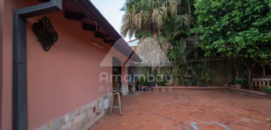 0459 CASA EN LAMBARÉ, BARRIO VALLE APU´A