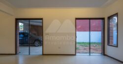 0467 VIVIENDA PAREADA EN LAMBARÉ, ZONA AVDA. DEL YACHT