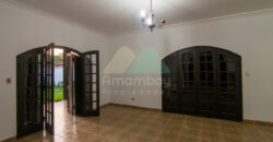 0143 CASA EN BARRIO SAJONIA, ZONA AVDA. CARLOS A. LÓPEZ
