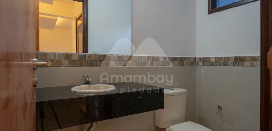 0467 VIVIENDA PAREADA EN LAMBARÉ, ZONA AVDA. DEL YACHT