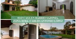 0143 CASA EN BARRIO SAJONIA, ZONA AVDA. CARLOS A. LÓPEZ