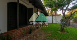 0143 CASA EN BARRIO SAJONIA, ZONA AVDA. CARLOS A. LÓPEZ