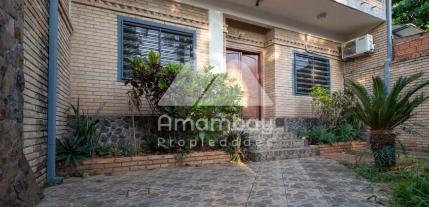 0465 CASA EN LAMBARÉ, ZONA AVDA. LUIS MARIA ARGAÑA