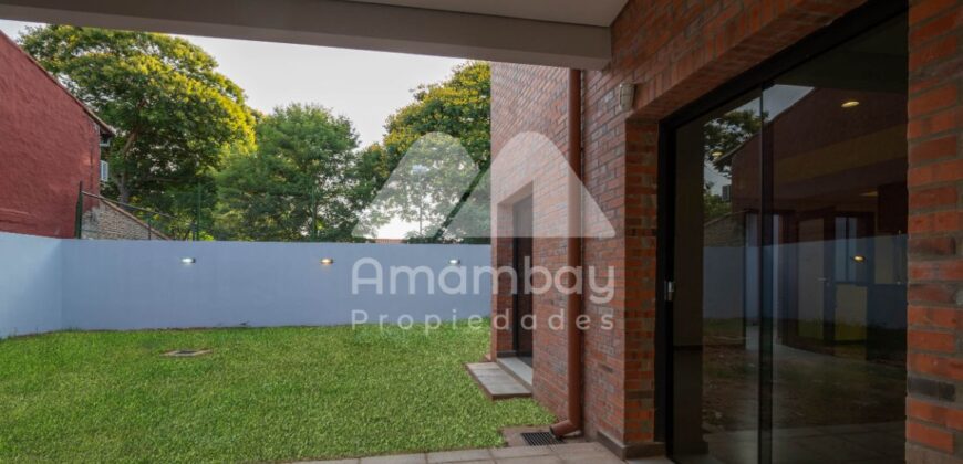 0467 VIVIENDA PAREADA EN LAMBARÉ, ZONA AVDA. DEL YACHT