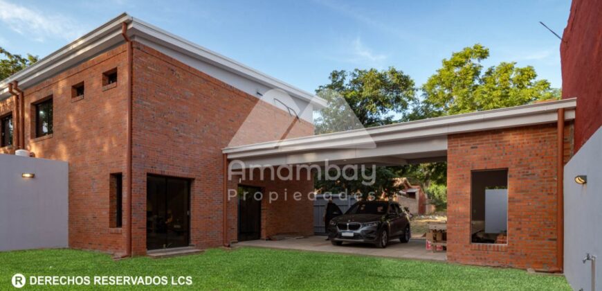 0467 VIVIENDA PAREADA EN LAMBARÉ, ZONA AVDA. DEL YACHT