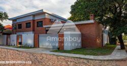 0467 VIVIENDA PAREADA EN LAMBARÉ, ZONA AVDA. DEL YACHT