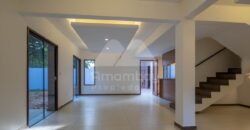 0467 VIVIENDA PAREADA EN LAMBARÉ, ZONA AVDA. DEL YACHT