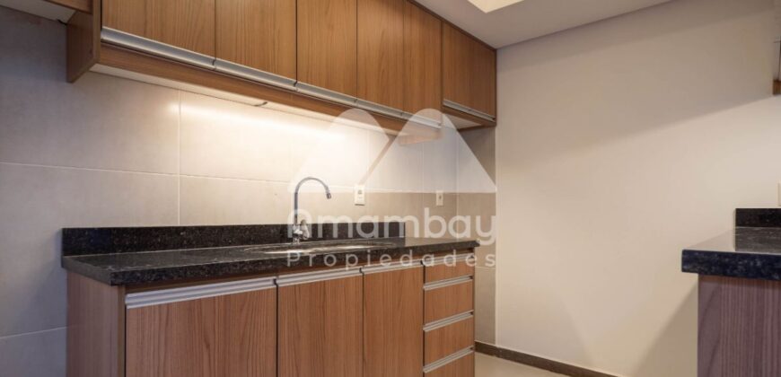 0467 VIVIENDA PAREADA EN LAMBARÉ, ZONA AVDA. DEL YACHT