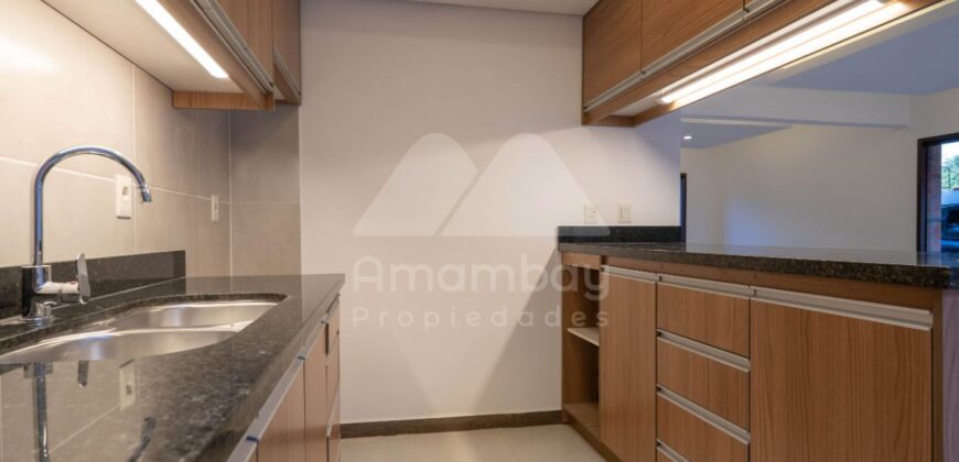 0467 VIVIENDA PAREADA EN LAMBARÉ, ZONA AVDA. DEL YACHT