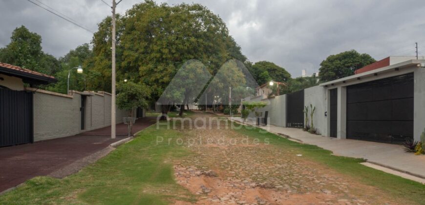0471 TERRENO EN LAMBARÉ, ZONA AVDA. DEL YACHT