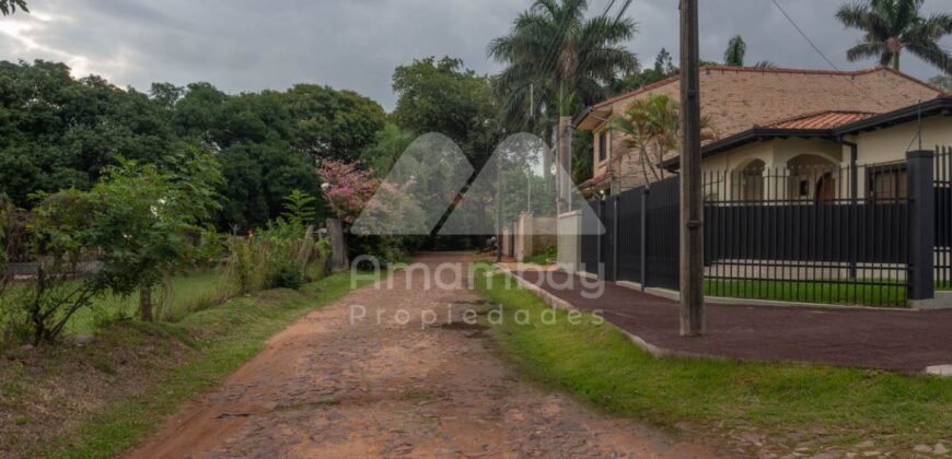 0471 TERRENO EN LAMBARÉ, ZONA AVDA. DEL YACHT