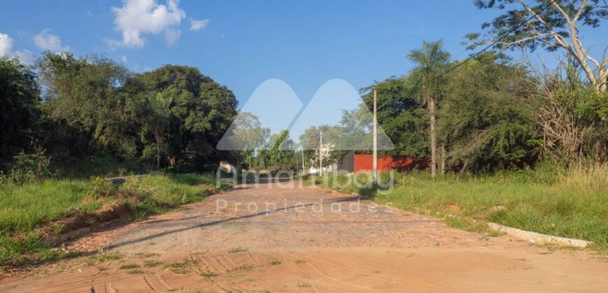 0481 TERRENO EN LAMBARÉ, ZONA AVDA. DEL YACHT