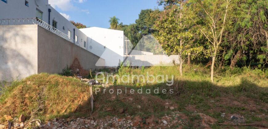 0481 TERRENO EN LAMBARÉ, ZONA AVDA. DEL YACHT