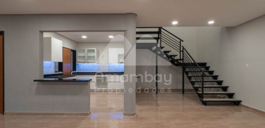 0491 DÚPLEX EN LAMBARÉ, ZONA YACHT Y GOLF CLUB
