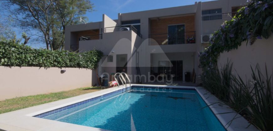A0061 ALQUILO DÚPLEX EN LAMBARE, BARRIO PARQUES DEL YACHT