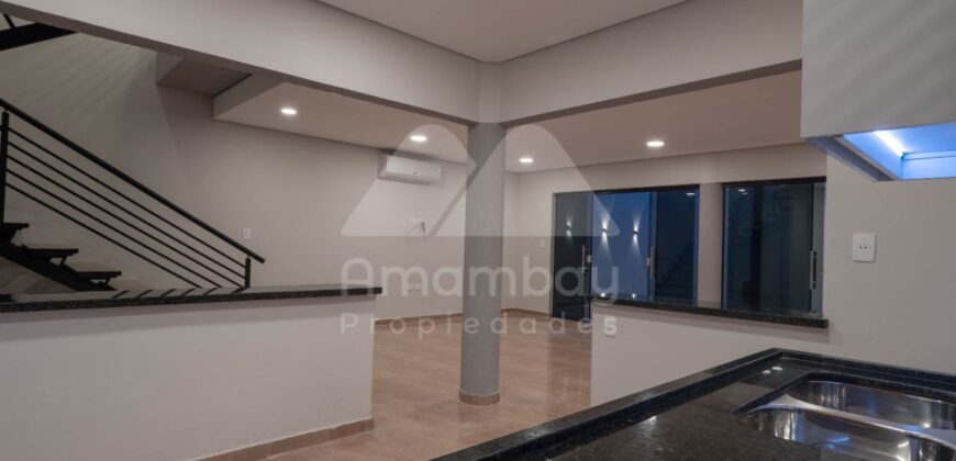 0491 DÚPLEX EN LAMBARÉ, ZONA YACHT Y GOLF CLUB