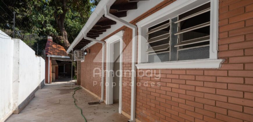 A0099 ALQUILO CASA EN BARRIO SANTA LIBRADA, ZONA UCA