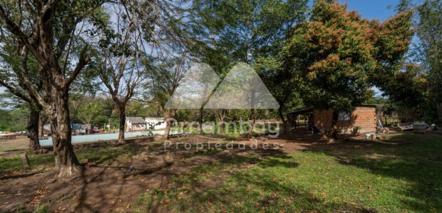 0187 TERRENO EN SAN LORENZO, BARRIO VILLA LAURELTY