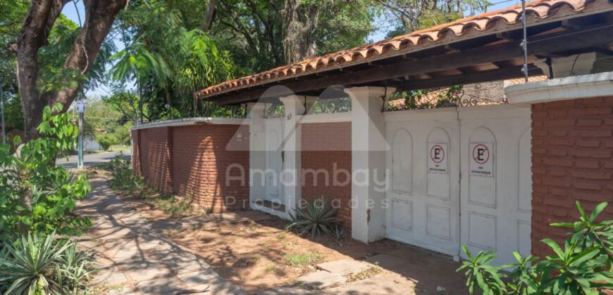 A0099 ALQUILO CASA EN BARRIO SANTA LIBRADA, ZONA UCA
