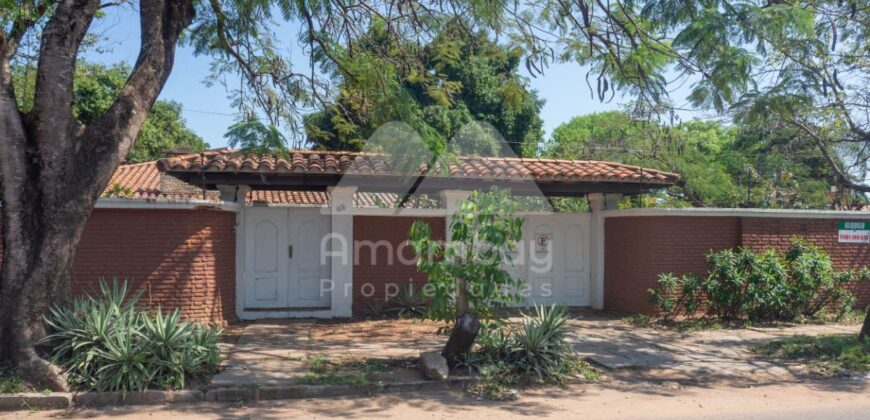 A0099 ALQUILO CASA EN BARRIO SANTA LIBRADA, ZONA UCA