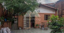 0048 CASA CON SALÓN COMERCIAL, BARRIO SAJONIA
