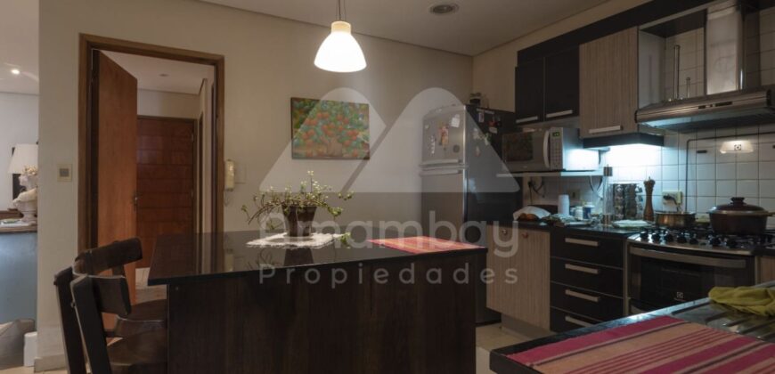 0499 DÚPLEX EN BARRIO MBURUCUYA, ZONA CASA RICA