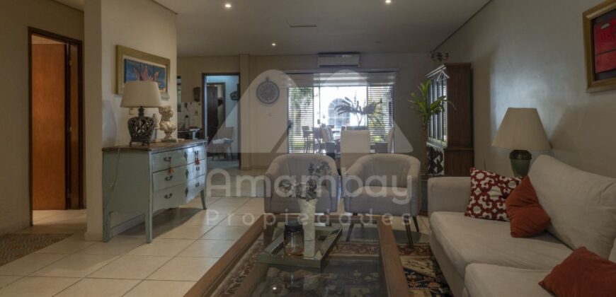 0499 DÚPLEX EN BARRIO MBURUCUYA, ZONA CASA RICA