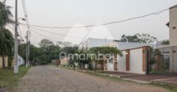0497 DÚPLEX EN LAMBARÉ, ZONA COLEGIO SEK