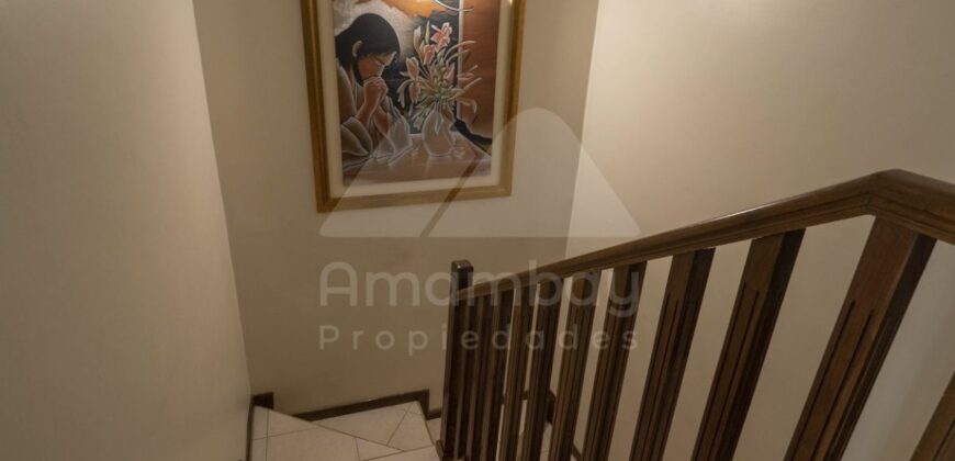 0499 DÚPLEX EN BARRIO MBURUCUYA, ZONA CASA RICA
