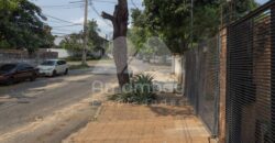 0499 DÚPLEX EN BARRIO MBURUCUYA, ZONA CASA RICA