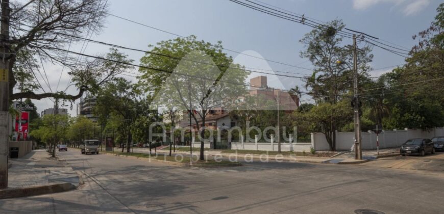 0499 DÚPLEX EN BARRIO MBURUCUYA, ZONA CASA RICA