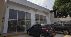 A0323 ALQUILO SALONES COMERCIALES, BO. MBURUCUYA