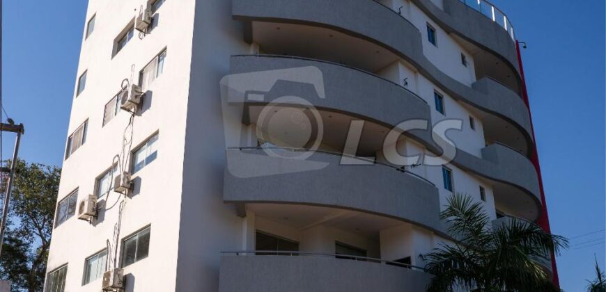 0166 DEPARTAMENTO EN BARRIO ITÁ ENRAMADA, ZONA YACHT Y GOLF CLUB