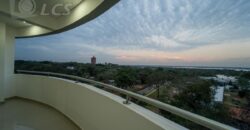 0166 DEPARTAMENTO EN BARRIO ITÁ ENRAMADA, ZONA YACHT Y GOLF CLUB