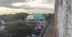 0514 EDIFICIO EN ESQUINA, BARRIO PINOZÁ