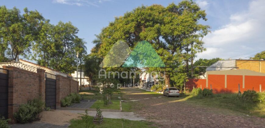 0522 TERRENO EN LAMBARÉ, ZONA COLEGIO SEK