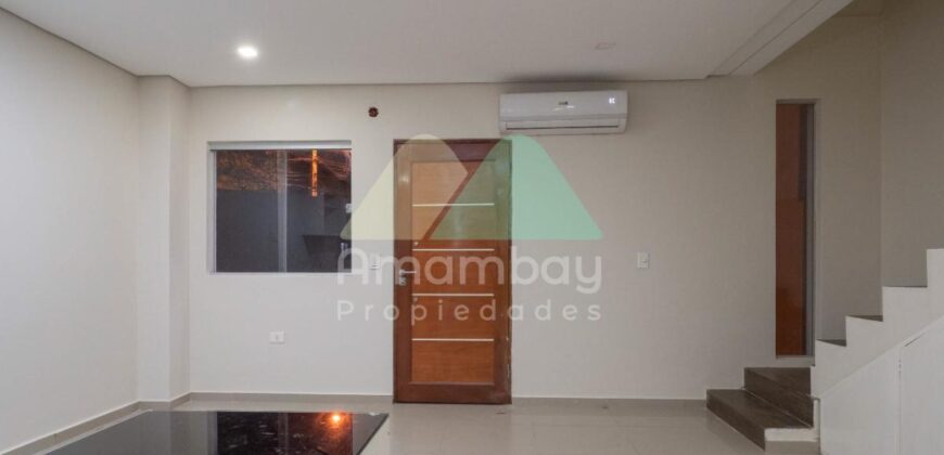0339 DÚPLEX EN BARRIO ITÁ ENRAMADA, ZONA YACHT Y GOLF CLUB