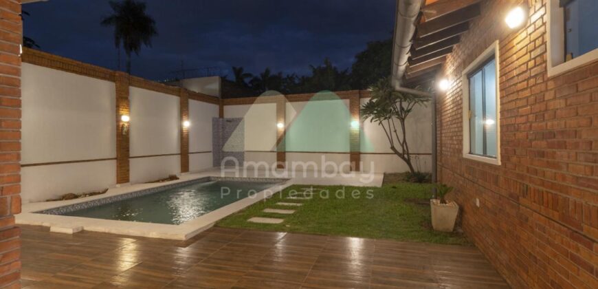 0530 CASA EN LAMBARÉ, ZONA AVDA. BONIFACIO OVANDO
