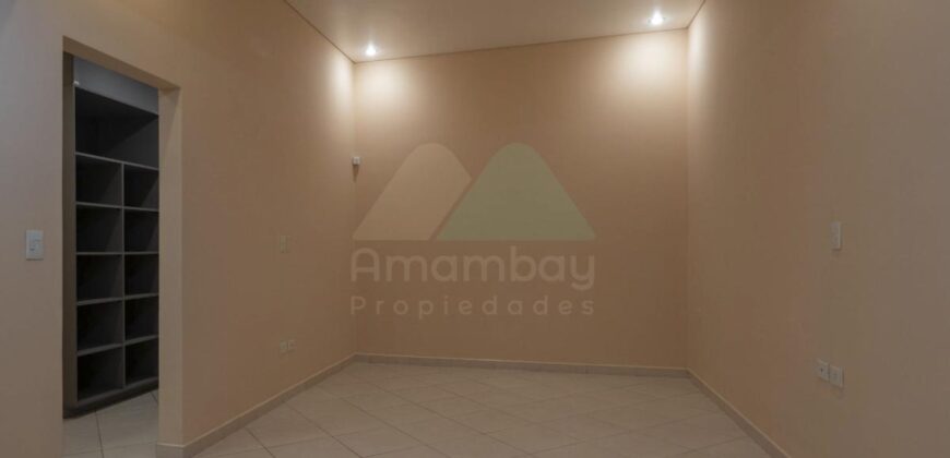 0530 CASA EN LAMBARÉ, ZONA AVDA. BONIFACIO OVANDO
