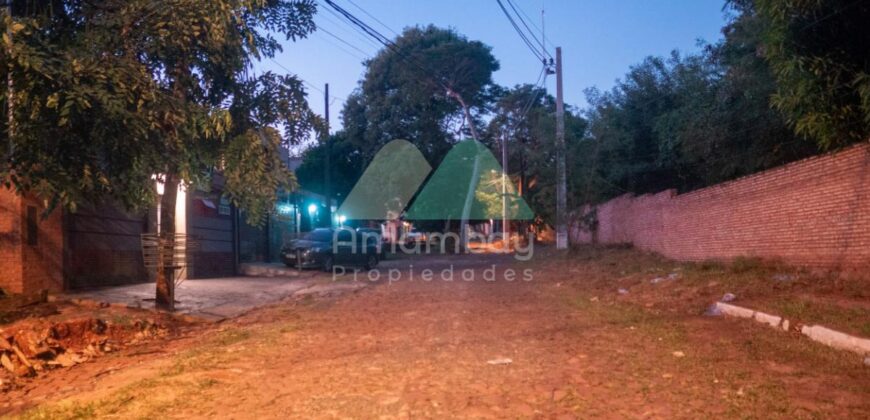 0535 TERRENO EN LAMBARÉ, ZONA AVDA. REPÚBLICA ARGENTINA