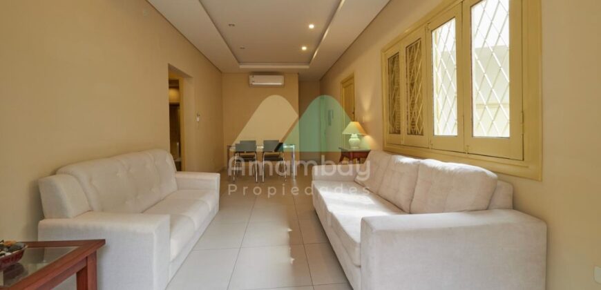 0536 CASA EN BARRIO LAS MERCEDES, ZONA COLEGIO INTERNACIONAL