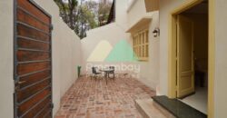 0536 CASA EN BARRIO LAS MERCEDES, ZONA COLEGIO INTERNACIONAL